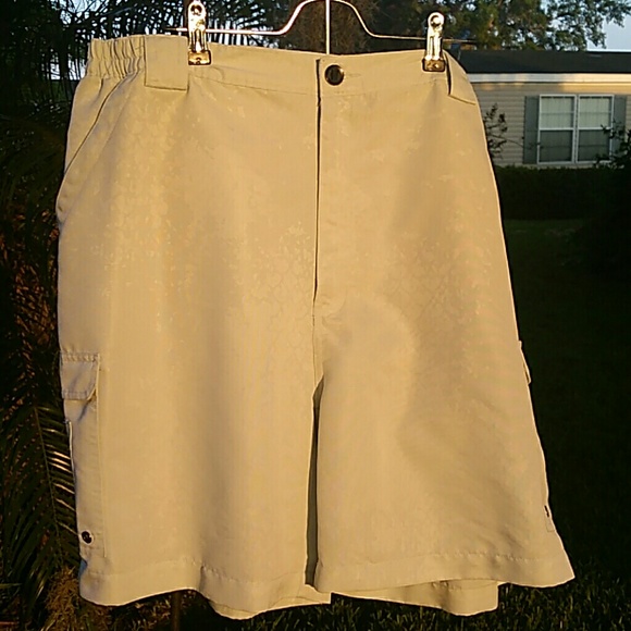 Performance 8 Pocket Shorts Reel Legends - Picture 1 of 8